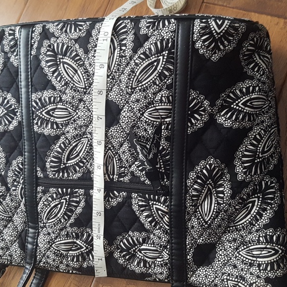 Vera Bradley Black White Floral Quilted Tote Bag with Zipper - Picture 8 of 16